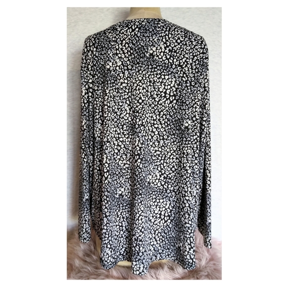 Nanette Lepore Pleat Detail Tunic Blouse - Picture 4 of 6